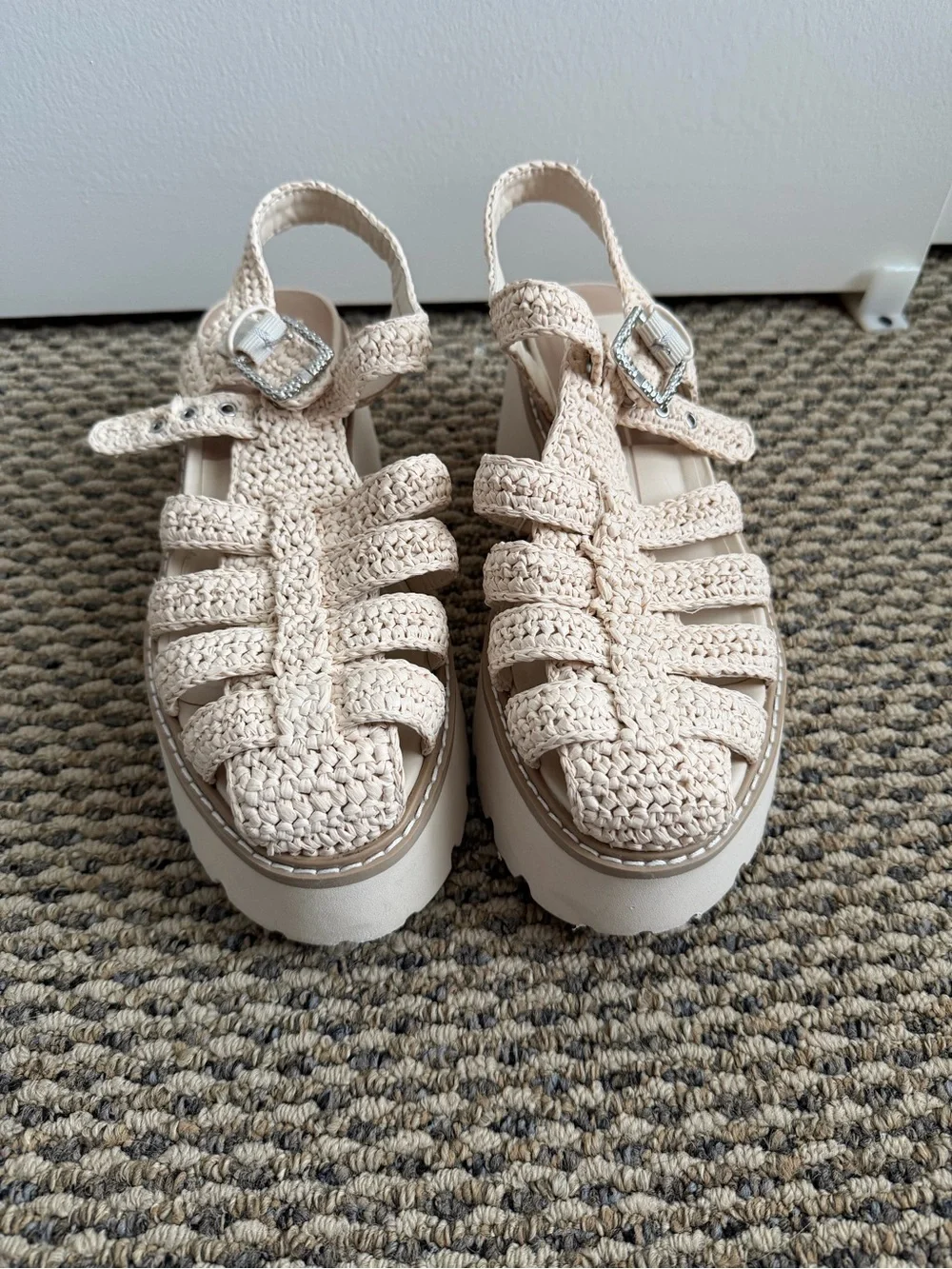 Dolce Vita Cream Woven Platform Sandal - Picture 4 of 8